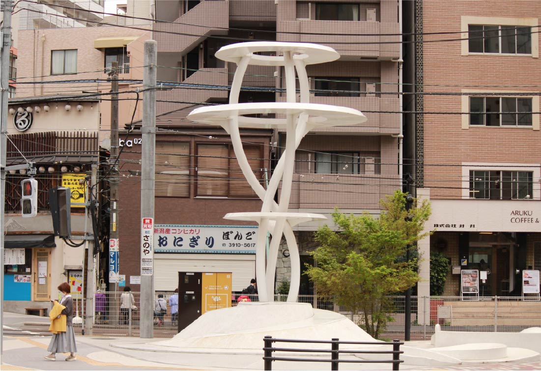 JR大塚駅前モニュメント